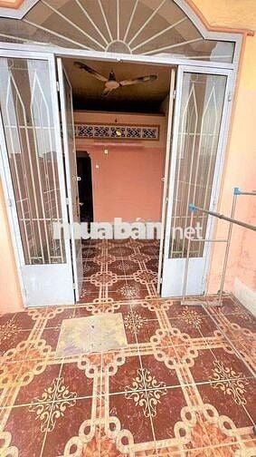 NHÀ NGAY CHỢ THÀNH , GIÁO XỨ NAM HƯNG, TÂN THỚI NHÌ HÓC MÔN