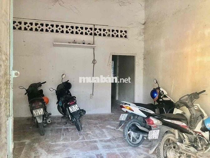 NHÀ VÀ KHO 400M GIÁ SIÊU RẺ. XTS HÓC MÔN