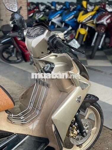 nouvo 4 xe đẹp mới keng máy êm nhẹ nhàng.