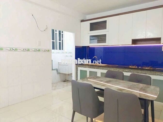 Nhà gác lửng rẻ nhất Phú Hoà, DT: 4,8x16, thổ cư: 50, 2PN, đường 6m