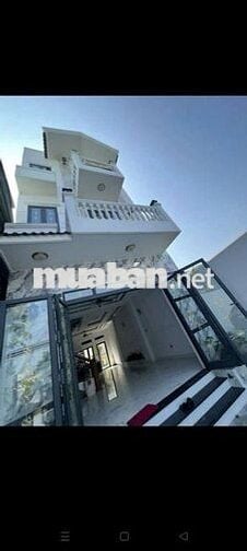 Bán nhà phú hòa. 1 trệt 2 lầu 4 phòng ngủ, 3 vệ sinh. Giá cần bán