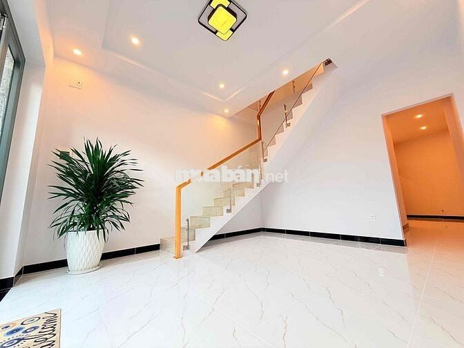 Nhà lầu đúc giá rẻ phường Bửu Hoà hiếm có