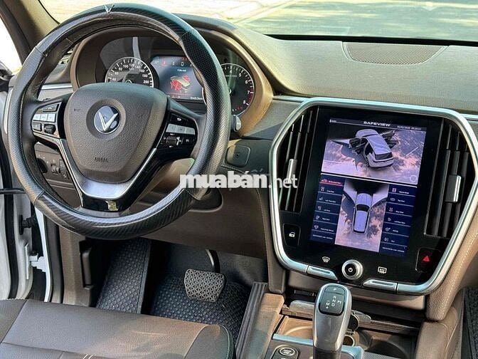 VinFast Lux SA Base 2020 57000 km