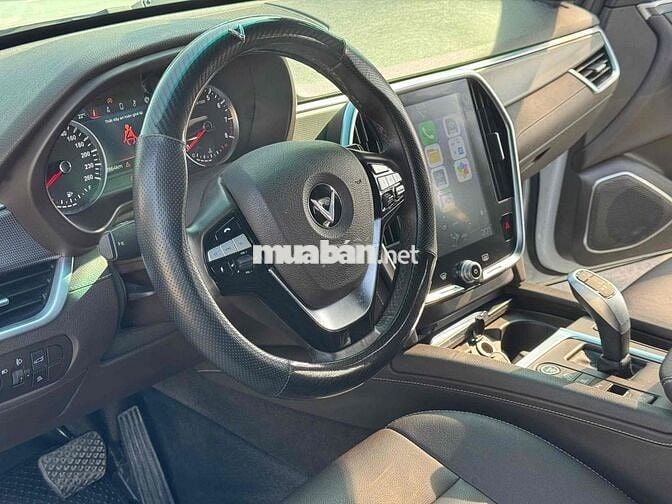 VinFast Lux SA Base 2020 57000 km