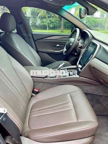 Vinfast Lux A2.0 2022 Base 30000 km Đen