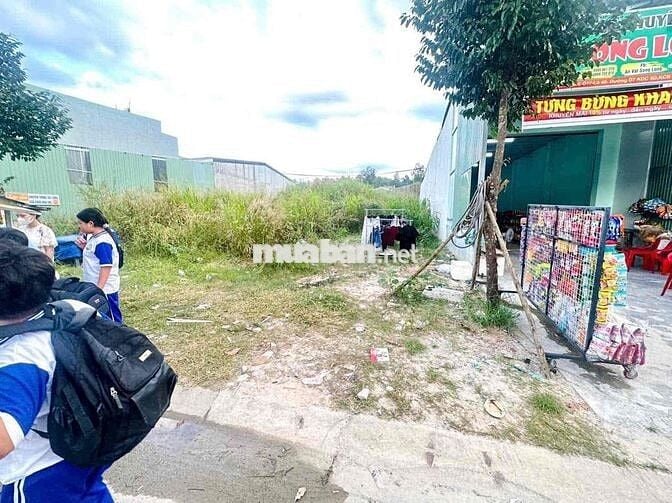 720TR ĐẤT ĐẸP GIÁ RẺ LAI UYÊN BÀU BÀNG 150M2-SHR GẦN THCS LAI UYÊN