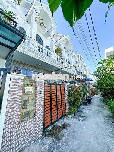 NHÀ TRỆT LẦU ĐẸP - HẺM 11 NGUYỄN VĂN LINH