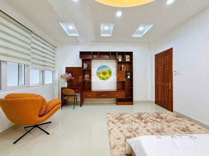 Nhà 5 tầng 5X21m HXH thông gần Emart tặng lại hết nội thất mới, 12.9T