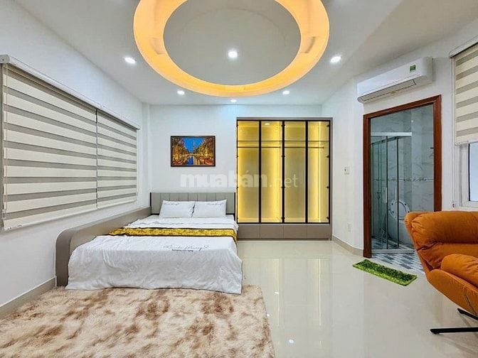 Nhà 5 tầng 5X21m HXH thông gần Emart tặng lại hết nội thất mới, 12.9T