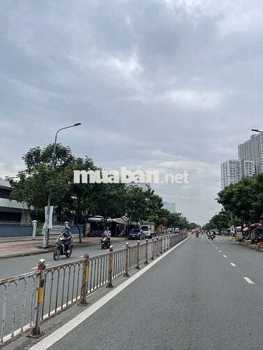 QUẬN 6 - NGAY LÝ CHIÊU HOÀNG - CẠNH NGUYỄN VĂN LUÔNG - GIÁ NHỈNH 3 TỶ.