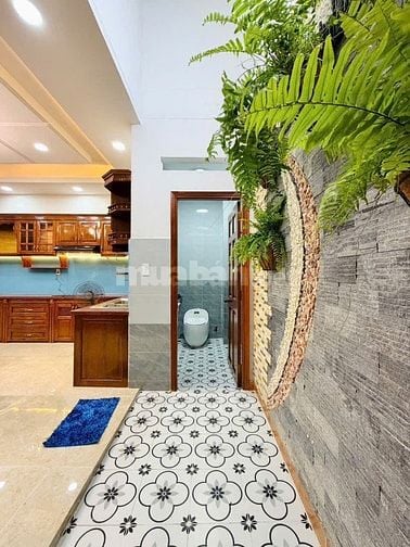 Nhà 5 tầng 5X21m HXH thông gần Emart tặng lại hết nội thất mới, 12.9T