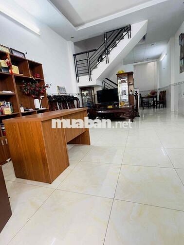 CHO THUÊ NHÀ FULL NỘI THẤT - 130M2 -  HẺM XH, ĐỐI DIỆN VẠN PHÚC