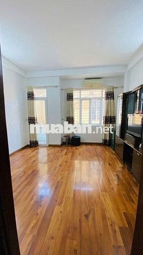 Chính chủ bán nhà 35m2 x 5 tầng ngõ 6 phố Vĩnh Phúc, Ba Đình