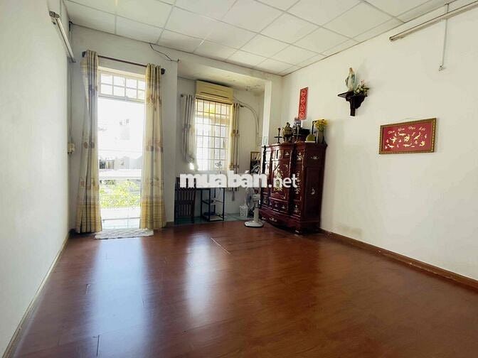 CHO THUÊ NHÀ FULL NỘI THẤT - 130M2 -  HẺM XH, ĐỐI DIỆN VẠN PHÚC