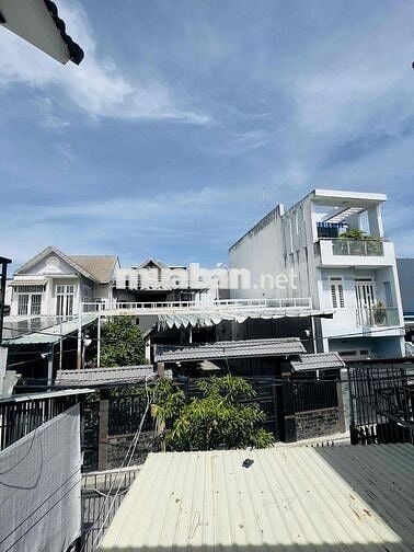 CHO THUÊ NHÀ FULL NỘI THẤT - 130M2 -  HẺM XH, ĐỐI DIỆN VẠN PHÚC