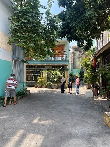 Gần ĐH Công Thương 5.5M x 22M 5PN chỉ 8 tỷ hơn