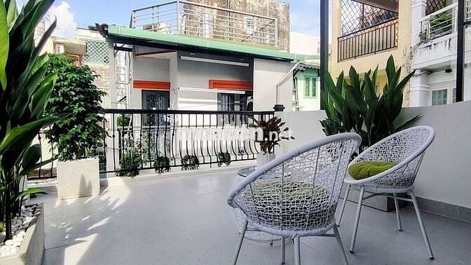 BÁN NHÀ HUỲNH VĂN BÁNH P.13 PHÚ NHUẬN 3 TẦNG FULL NT 33M2 - 6,85T TL