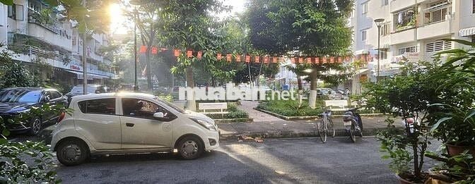 Bán căn hộ, tầng 2, chung cư 43 Hồ Văn Huê, Phường Đức Nhuận, TPHCM