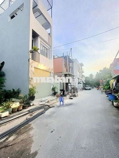 ĐẤT SẸC NGẰN HÀ HUY GIÁP, DT:62m2, SHR, GẦN NGÃ TƯ GA, CHỈ 3.8 TỶ