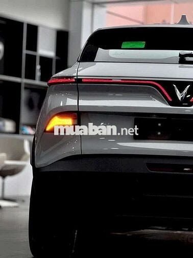 VF6 Plus TC1 xám 2025 - Xe hiếm sẵn kho giao ngay