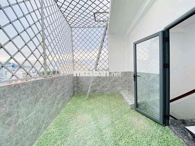 NHÀ TRUNG TÂM GÒ VẤP NGANG 5M HẺM Ô TÔ