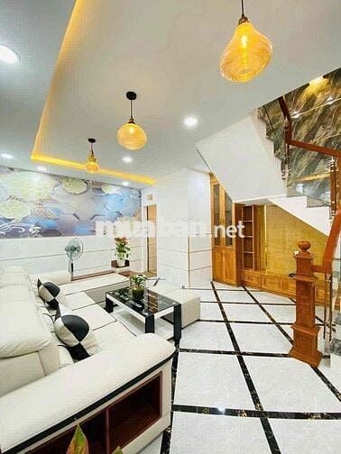 NHÀ TRUNG TÂM GÒ VẤP NGANG 5M HẺM Ô TÔ