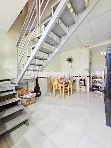 NHÀ XINH GIÁ MỀM GẦN NGÃ TƯ TRUNG CHÁNH - 2 TẦNG - BÀ ĐIỂM - HÓC MÔN