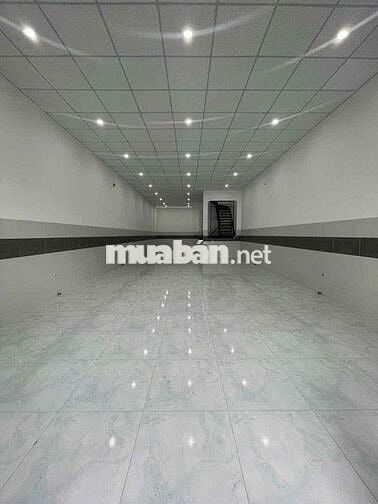 Nhà trống suốt trục chính kdc Nam Long