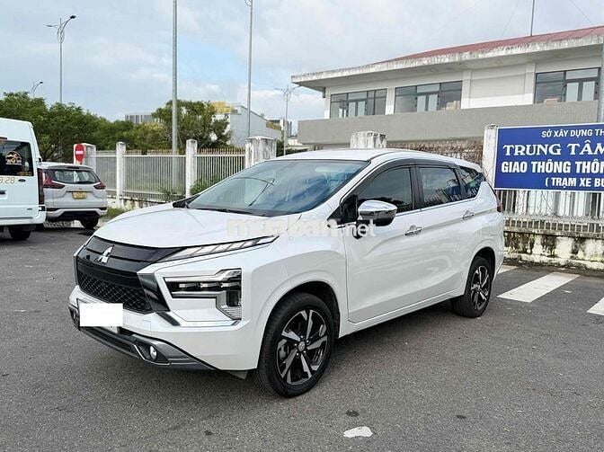 Mitsubishi Xpander 2024 Premium 1.5 AT - 30000 km