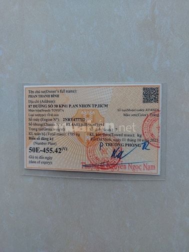 Tôi.cần bán xe avanza ,màu trắng số tự động