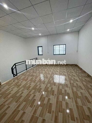 Nhà trống suốt trục chính kdc Nam Long