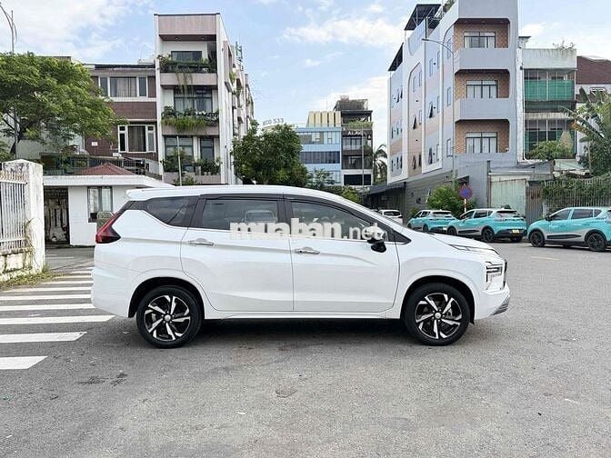 Mitsubishi Xpander 2024 Premium 1.5 AT - 30000 km