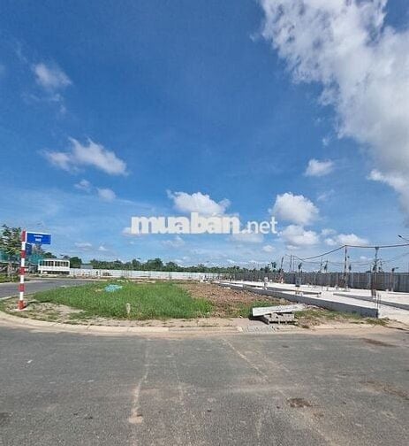 Nền thổ cư đối diện công viên kế bên trường học khu Nam Long 2