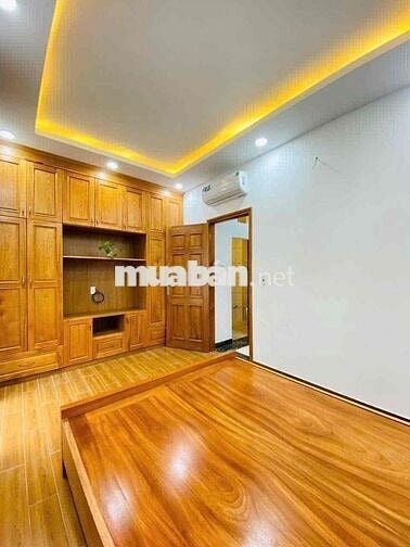 NHÀ TRUNG TÂM GÒ VẤP NGANG 5M HẺM Ô TÔ