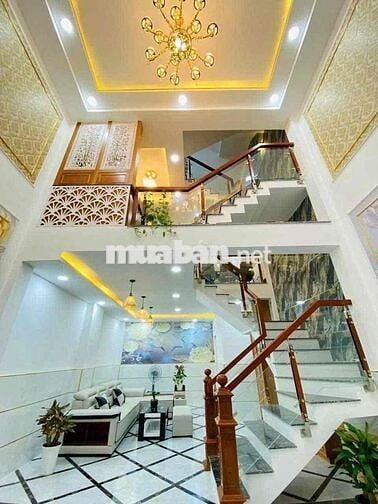 NHÀ TRUNG TÂM GÒ VẤP NGANG 5M HẺM Ô TÔ