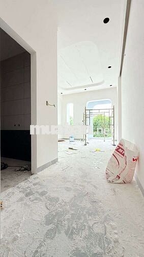 Nhà gần cụm trường học nguyễn thị minh khai dĩ an