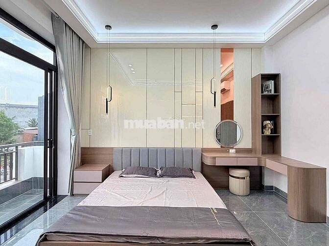 nhà sổ riêng hoàn công. sân ô tô nội thất cao cấp.thuận an