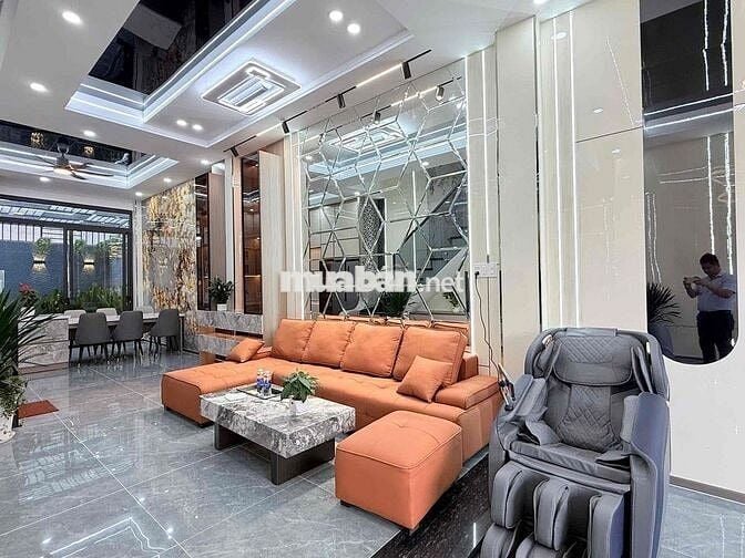 nhà sổ riêng hoàn công. sân ô tô nội thất cao cấp.thuận an