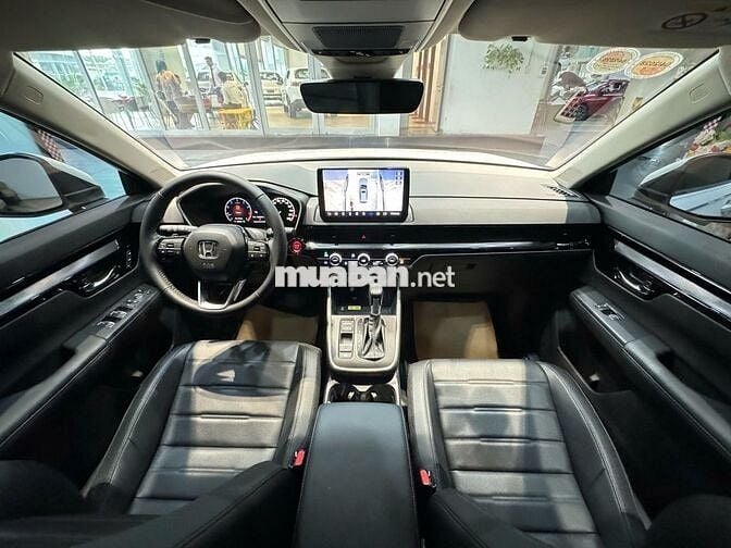 Honda CR-V L. Mới Mua T4.2025.Odo 9000 km.MàuTrắng