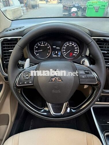 Mitsubishi Outlander 2018 2.0 CVT Premium 72000km