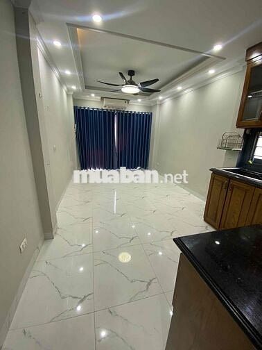 Cho thuê nhà Mặt phố Hoàng Mai