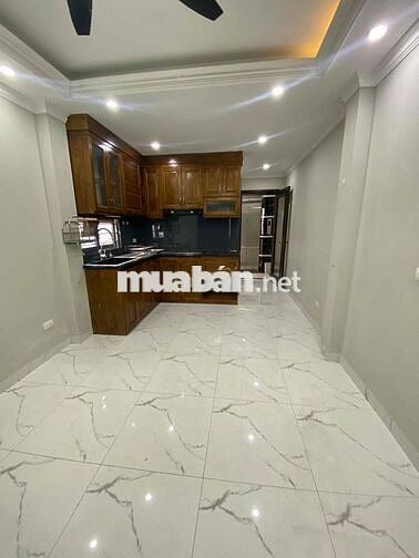 Cho thuê nhà Mặt phố Hoàng Mai