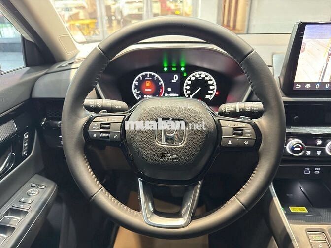 Honda CR-V L. Mới Mua T4.2025.Odo 9000 km.MàuTrắng