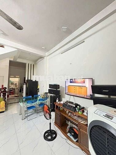 Nhà kdc 5tỷ8 gần BIC (GO) + LTĐH QG + THỦ ĐỨC