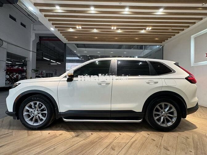 Honda CR-V L. Mới Mua T4.2025.Odo 9000 km.MàuTrắng