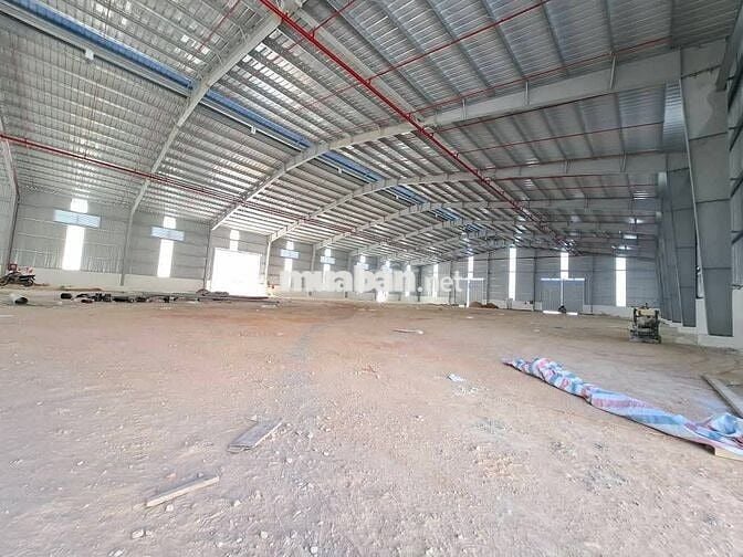 Cho thuê nhà xưởng 6.656m2, trong KCN Tân Tạo, Bình Tân , PCCC tự động