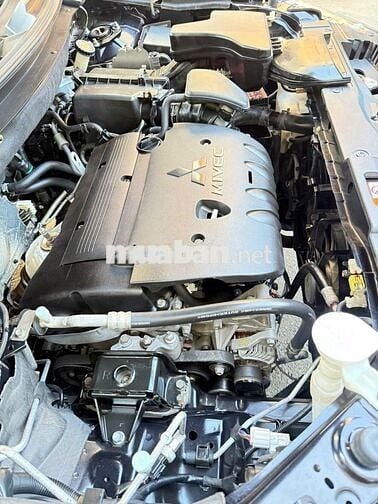 Mitsubishi Outlander 2018 2.0 CVT Premium 72000km