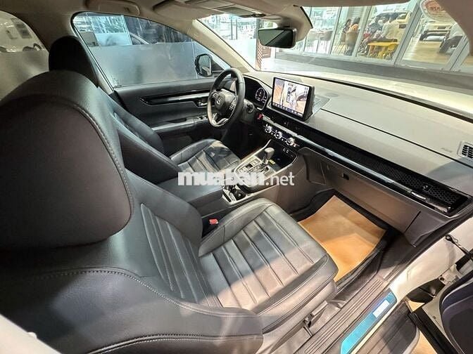 Honda CR-V L. Mới Mua T4.2025.Odo 9000 km.MàuTrắng