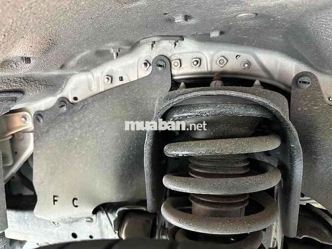 Toyota Innova E 2021 Số sàn 7c màu đồng ánh kim