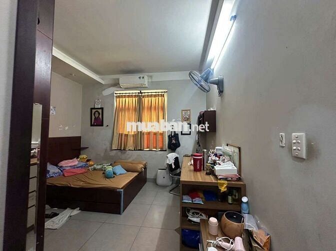 12ty5 thương lương chính chủ bán nhà măt tiền nôi bô KDC cao lỗ P4 Q8